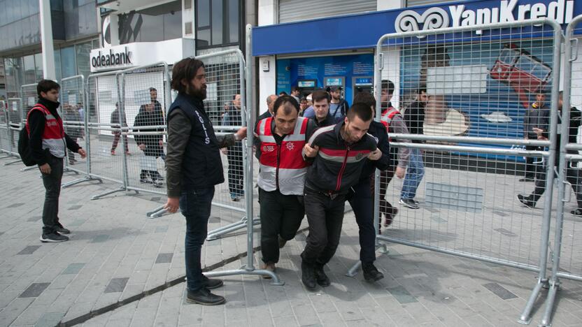 Tarptautinės darbo dienos protestai pasaulyje