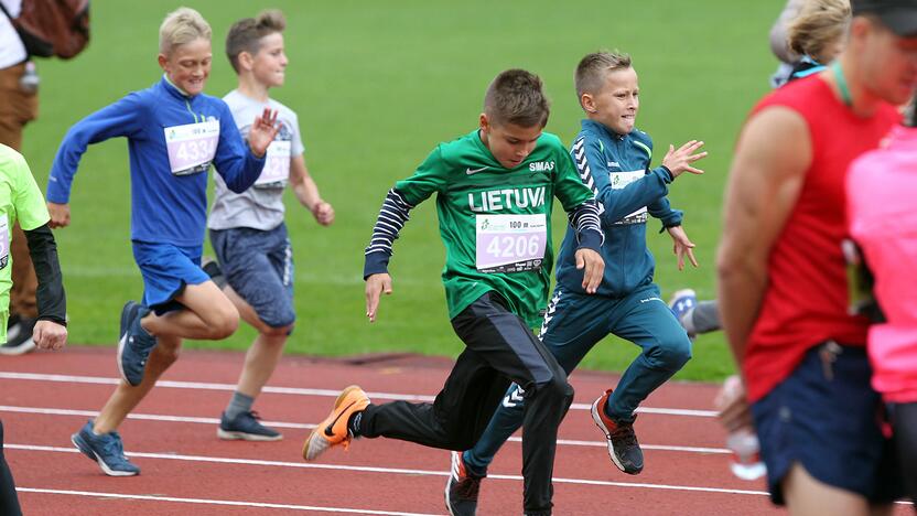 Ąžuolyno bėgimas. Šeimų ir vaikų varžybos