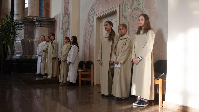 Malda gestų kalba Kauno šv. Pranciškaus Ksavero bažnyčioje