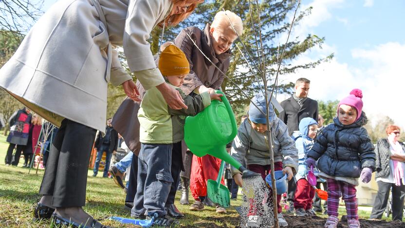 Prezidentė lankėsi Vilniaus kūdikių namuose