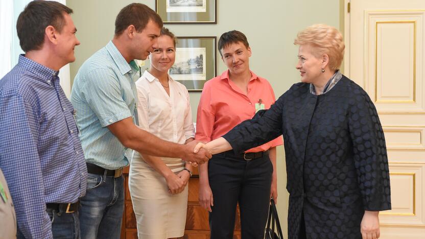 Garsiąją Ukrainos lakūnę priėmė prezidentė