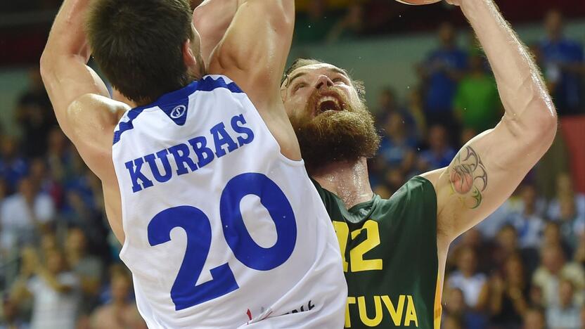 Europos krepšinio čempionatas: Lietuva-Estija 64:62