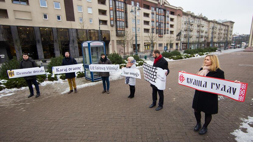 Piketas dėl gatvių pavadinimų užsienio kalbomis