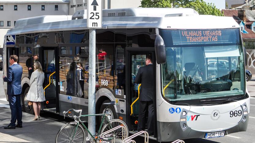 Vilniaus gatvėse – nauji autobusai