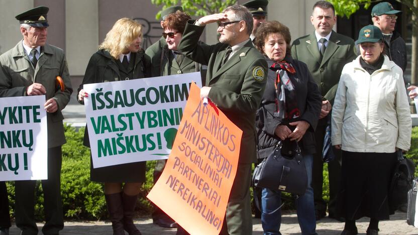 Miškininkų protestas prie Seimo