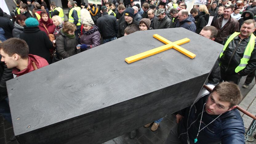 Pieno gamintojų protesto akcija