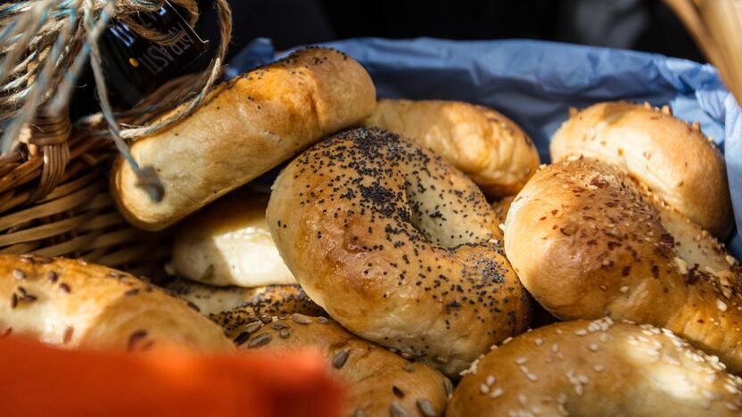 Žydų gatvėje – lentelė hebrajų ir jidiš kalbomis