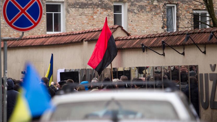 Sostinėje atidengta Užupio Respublikos Konstitucija ukrainiečių kalba