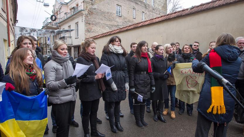 Sostinėje atidengta Užupio Respublikos Konstitucija ukrainiečių kalba