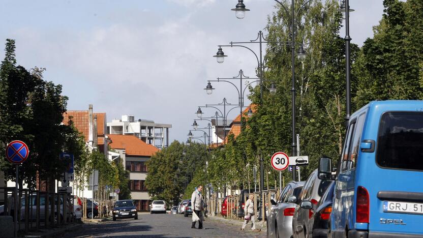 Senamiestyje ir istorinėje miesto dalyje ateityje bus įrengti visur panašūs šviestuvai.