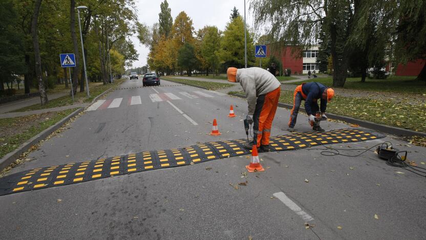 Vieta: vadinamieji gulintys policininkai įrengti ir Kretingos gatvėje.