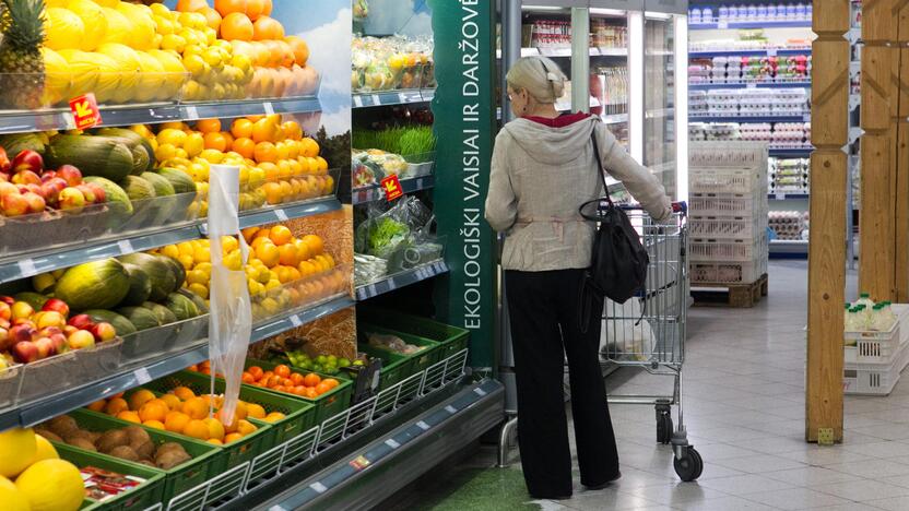 Netrukus duris atversiančiose naujo prekybos tinklo "Lidl" parduotuvėse lietuviška produkcija sudarys vos penktadalį visų prekių.