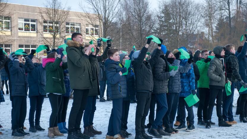 Gimnazistų sveikinimai Lietuvai