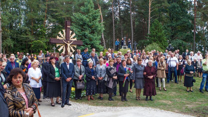 Paštuvos bažnyčios atidarymas