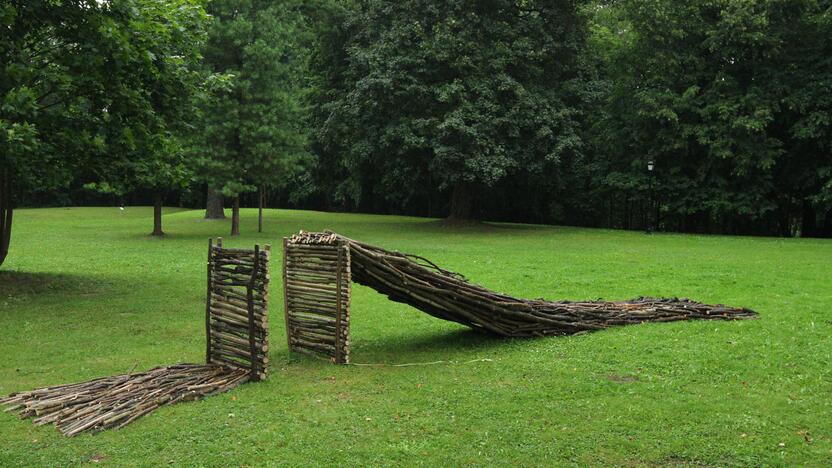 Tarptautinis žemės meno festivalis "Land Art Raudondvaris"