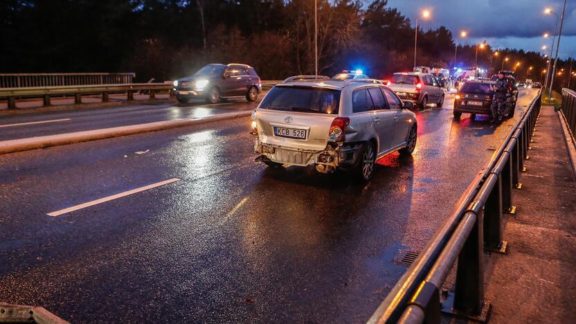 Avarija ant Lideikio gatvės viaduko