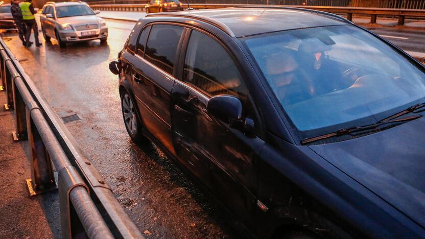 Avarija ant Lideikio gatvės viaduko