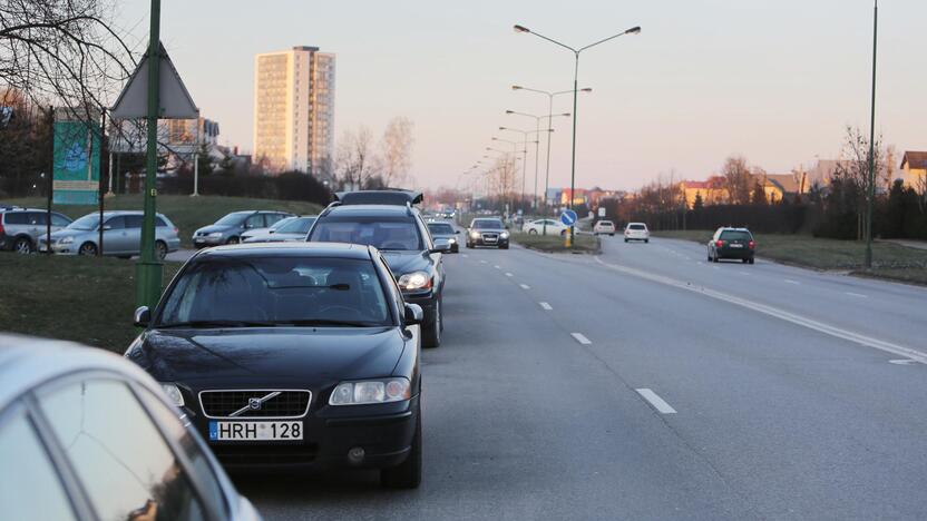 Klaipėdiečiai puikiai laiką leido ant ledo