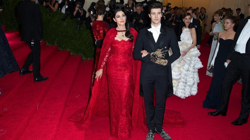 Pokylyje „Met ball“ triumfavo senojo stiliaus spindesys