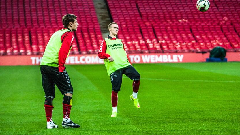 Lietuvos futbolo rinktinės treniruotė "Wembley" stadione