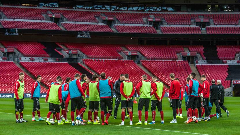 Lietuvos futbolo rinktinės treniruotė "Wembley" stadione