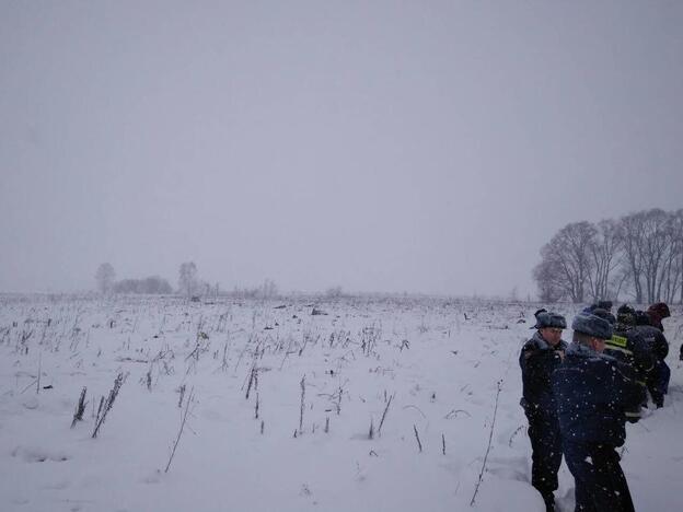 Pamaskvėje sudužo keleivinis lėktuvas