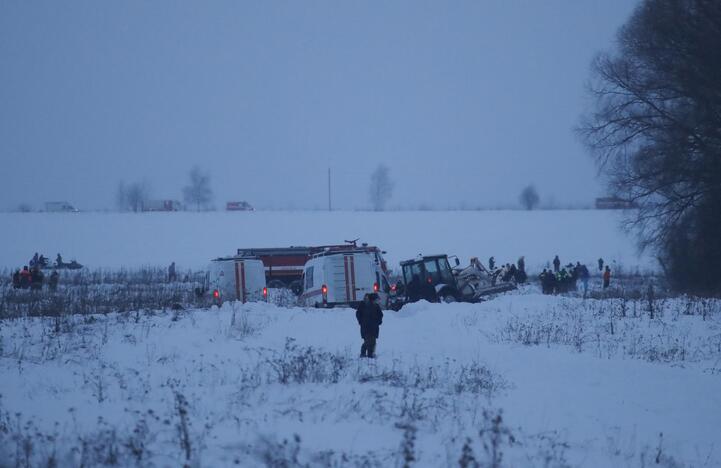 Pamaskvėje sudužo keleivinis lėktuvas