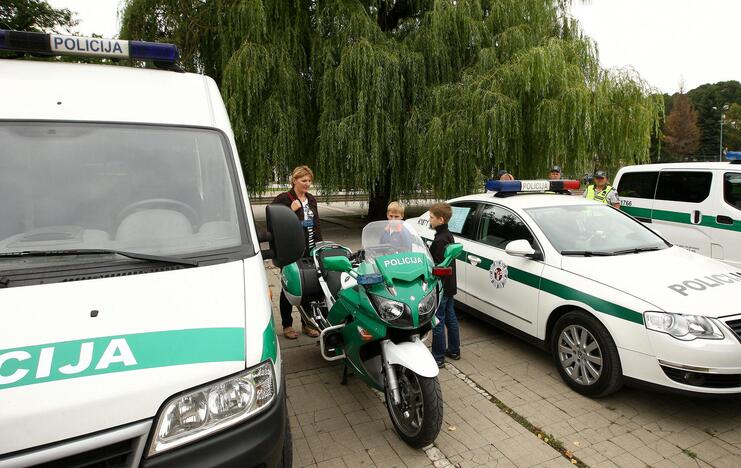 Piešinių konkursas „Mums saugu, kai mes kartu“