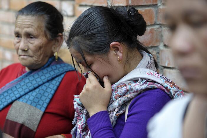 Nepalas užbaigė gyvųjų paiešką po žmonių aukų pareikalavusios pūgos