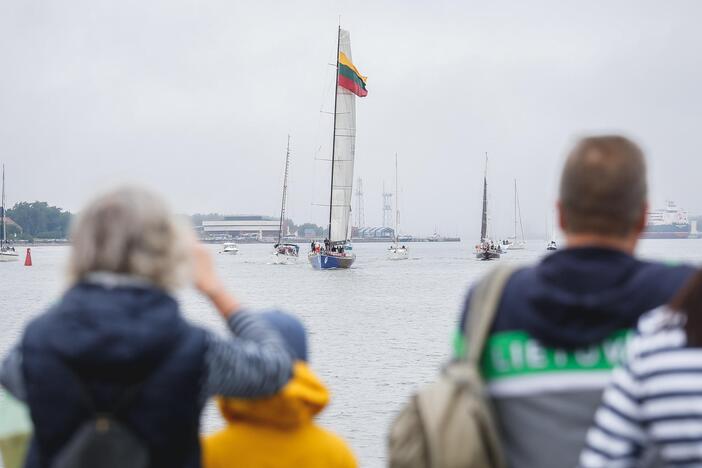 Klaipėda iškilmingai švenčia Valstybės dieną