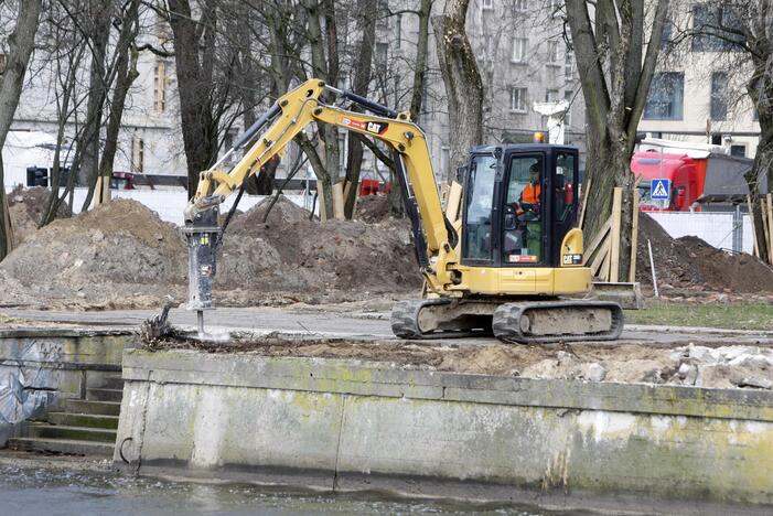 Dangės skvero rekonstrukcijai – išbandymai