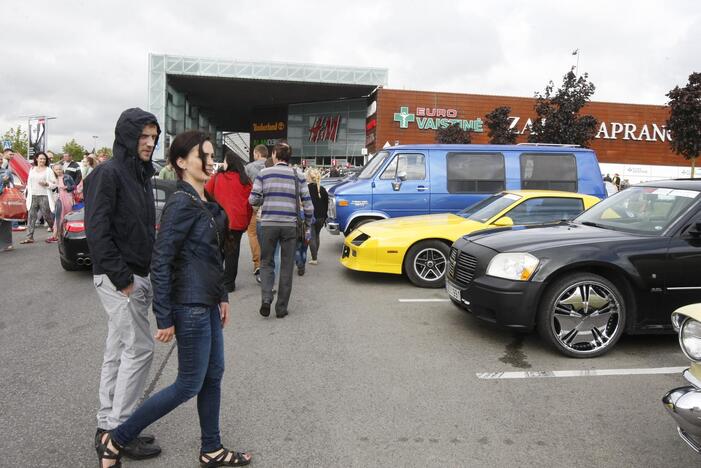 Amerikietiški automobiliai ir motociklai