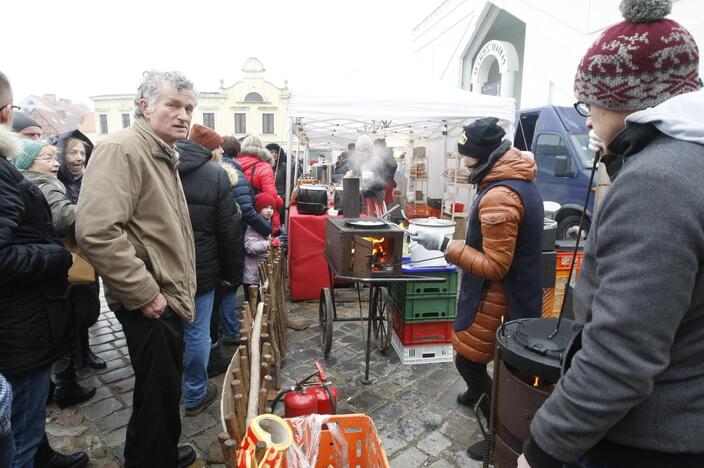 Užgavėnės Teatro aikštėje