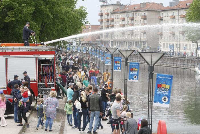 Laivų parade - pramogų vajus