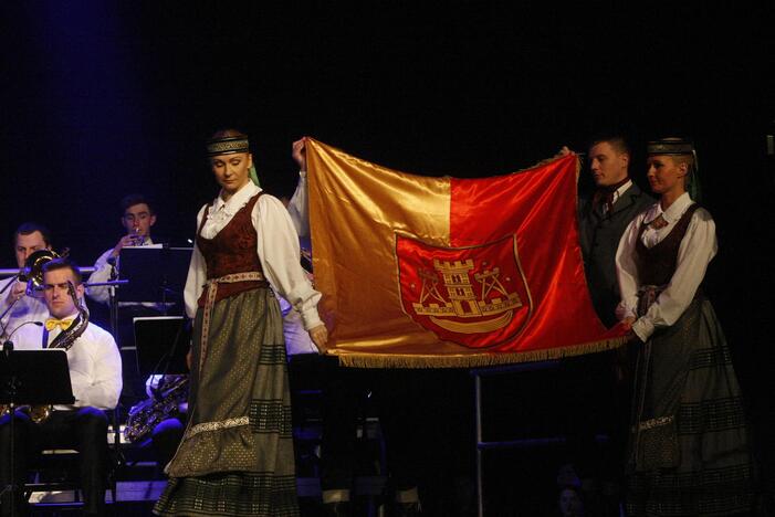 Klaipėdoje įteikti apdovanojimai už metų darbus