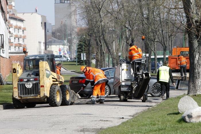 Klaipėdoje duobių remontas pradėtas anksčiau