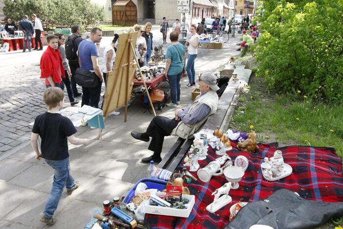 Blusų turgus Klaipėdos senamiestyje