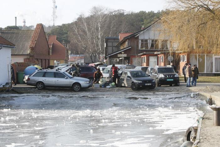 Žūklės malonumai – ant Kuršių marių ledo