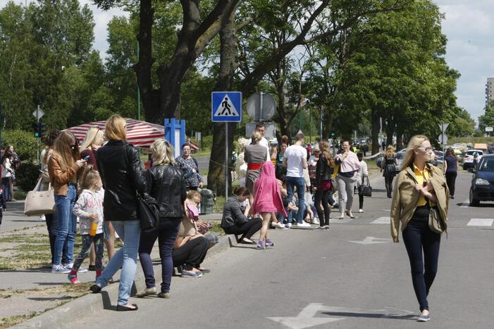 Pranešimas apie galimą prekybos centro sprogimą nepasitvirtino