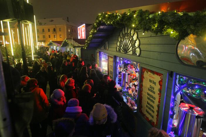 Uostamiestyje sužibo unikali Kalėdų eglutė