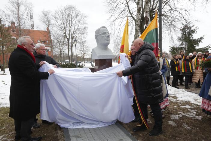  Alfonsui Žaliui biusto atidengimo ceremonija