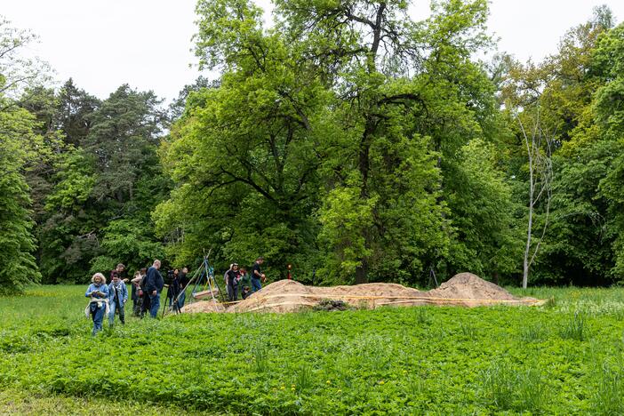 Verkių dvarvietėje pristatomas archeologinis atradimas