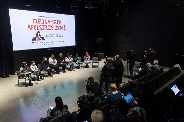 Dokumentinio filmo „Mėlyna kaip apelsinas žemė“ herojų konferencija