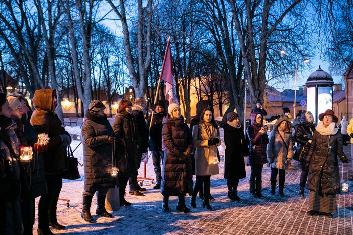 „Basų mamų“ protestas prieš galimybių pasą vaikams