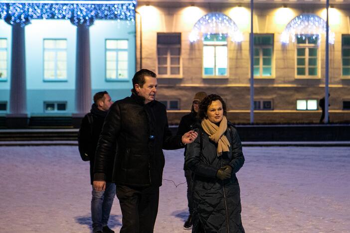 „Basų mamų“ protestas prieš galimybių pasą vaikams