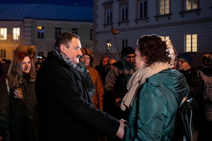 „Basų mamų“ protestas prieš galimybių pasą vaikams