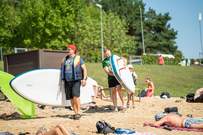 Kauniečių poilsis prie vandens telkinių