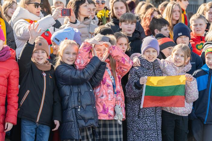 „Tautiška giesmė“ ant Aleksoto apžvalgos aikštelės