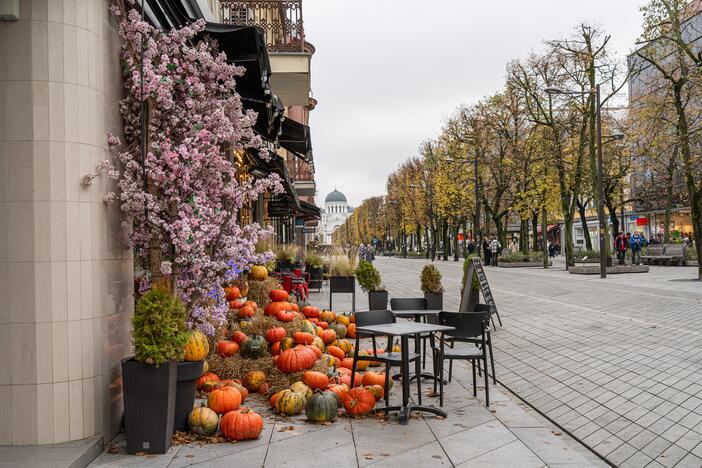 Kaunas puošiasi Helovino šventei