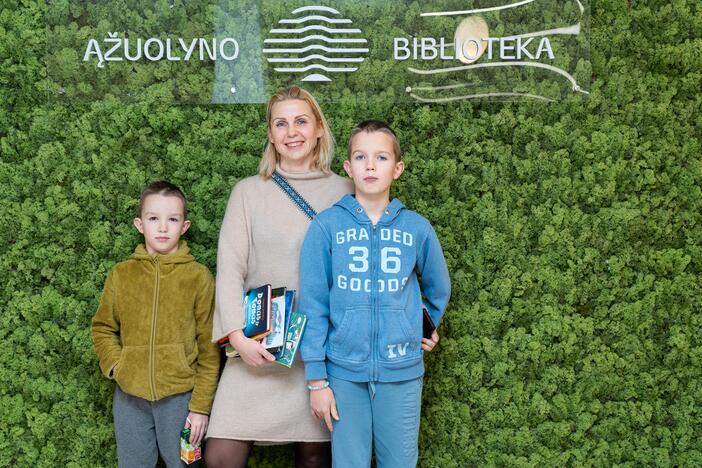 Pirmasis „Ąžuolyno“ bibliotekos savaitgalis – pilnas šurmulio